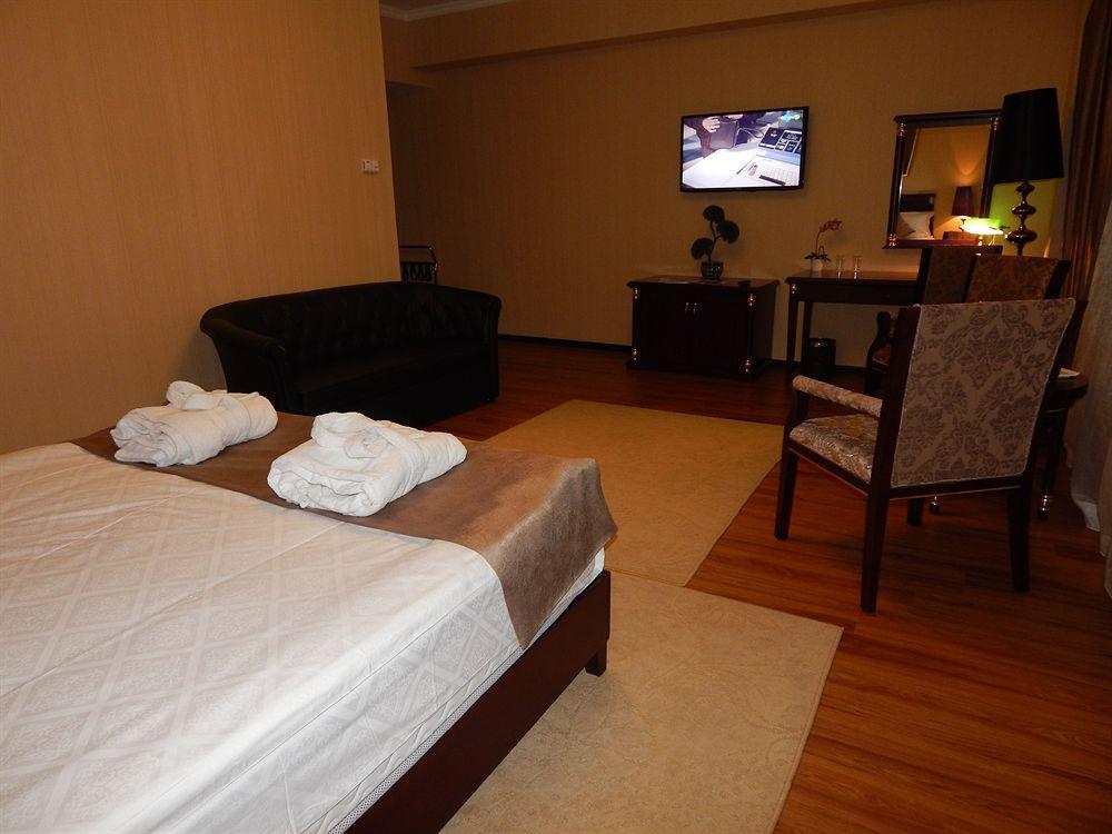 Reikartz Park Astana Ex-Royal Park Hotel & Spa Kültér fotó