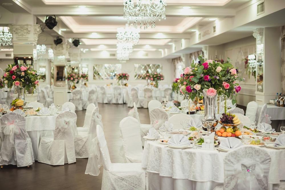 Reikartz Park Astana Ex-Royal Park Hotel & Spa Kültér fotó
