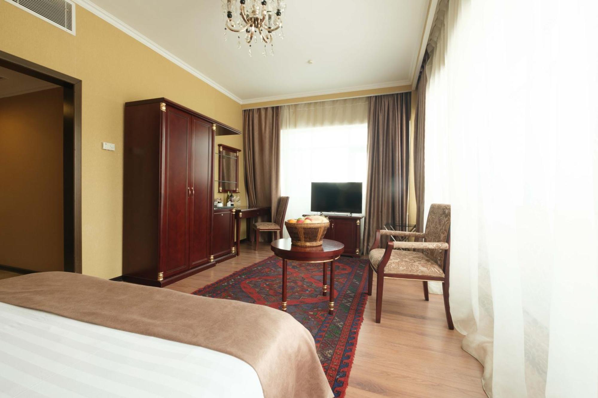 Reikartz Park Astana Ex-Royal Park Hotel & Spa Kültér fotó