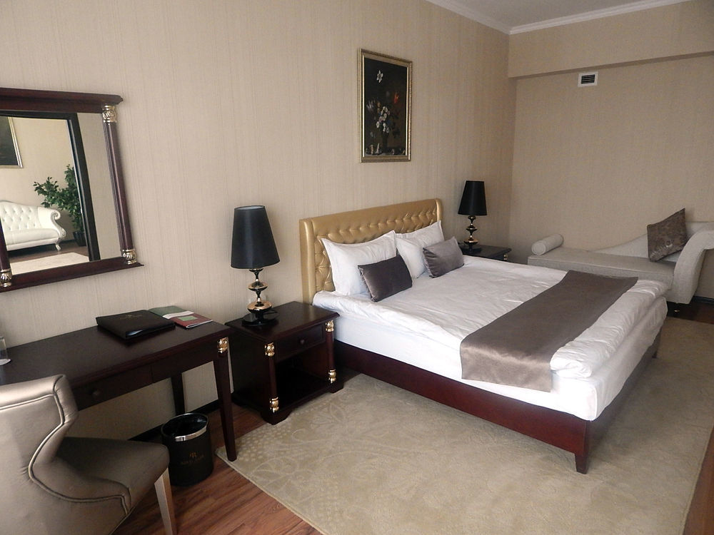 Reikartz Park Astana Ex-Royal Park Hotel & Spa Kültér fotó